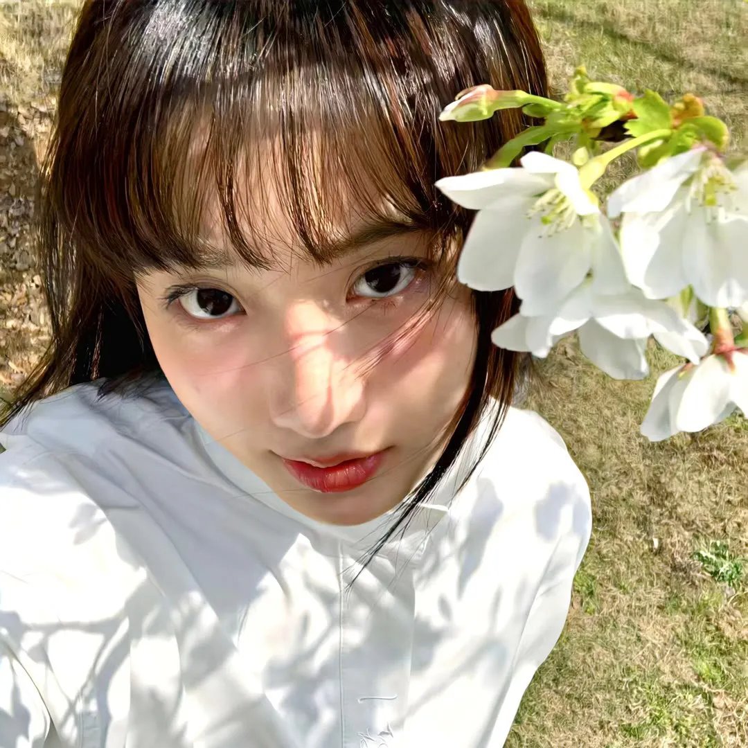 千钧。一发